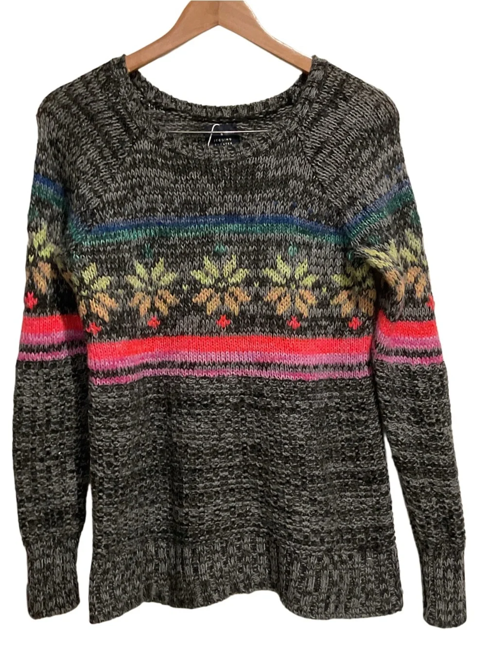American Eagle Jegging Women’s Sweater Colorful Fair Isle‎ Snowflake Gray